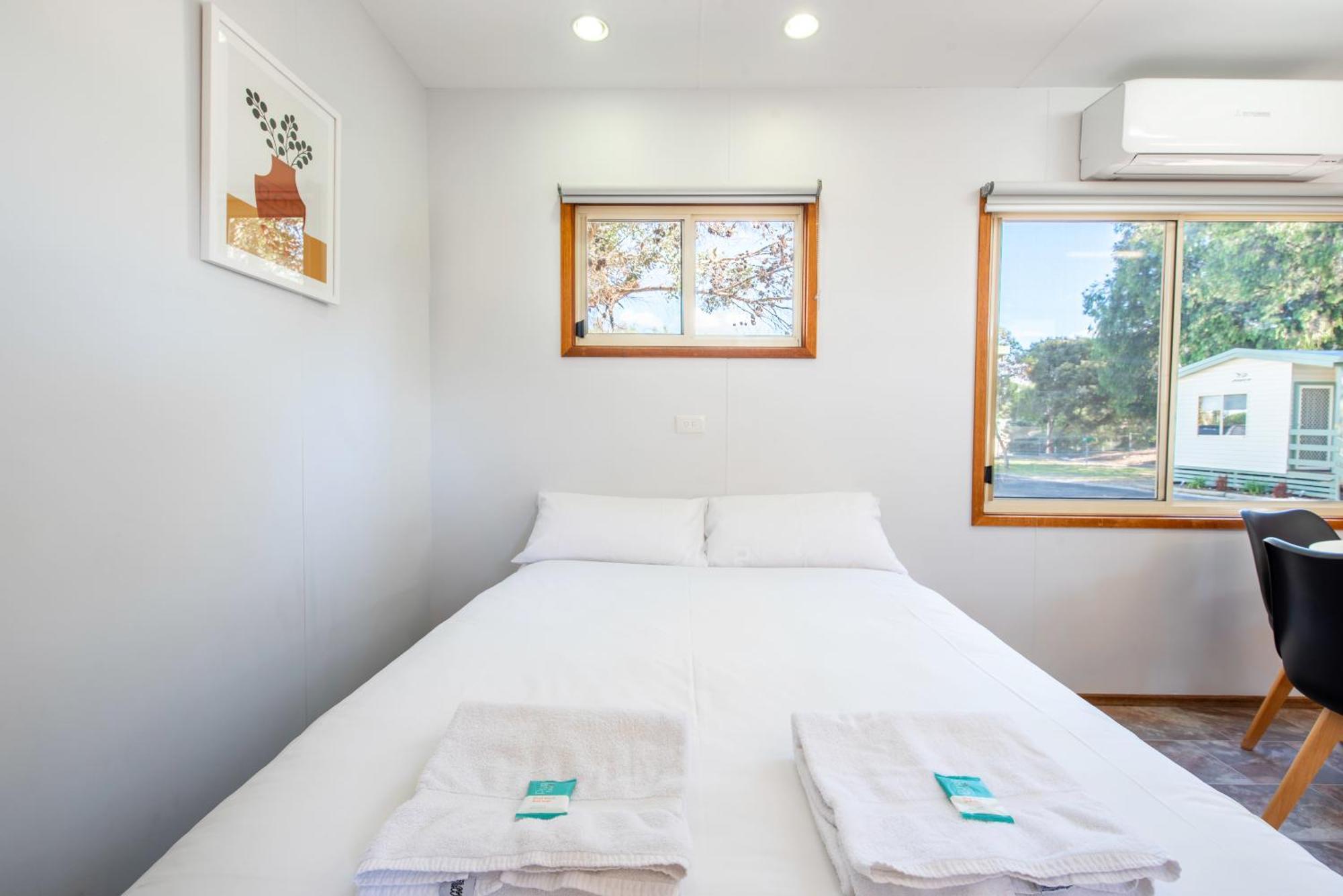 Echo Holiday Parks - Naracoorte Bagian luar foto