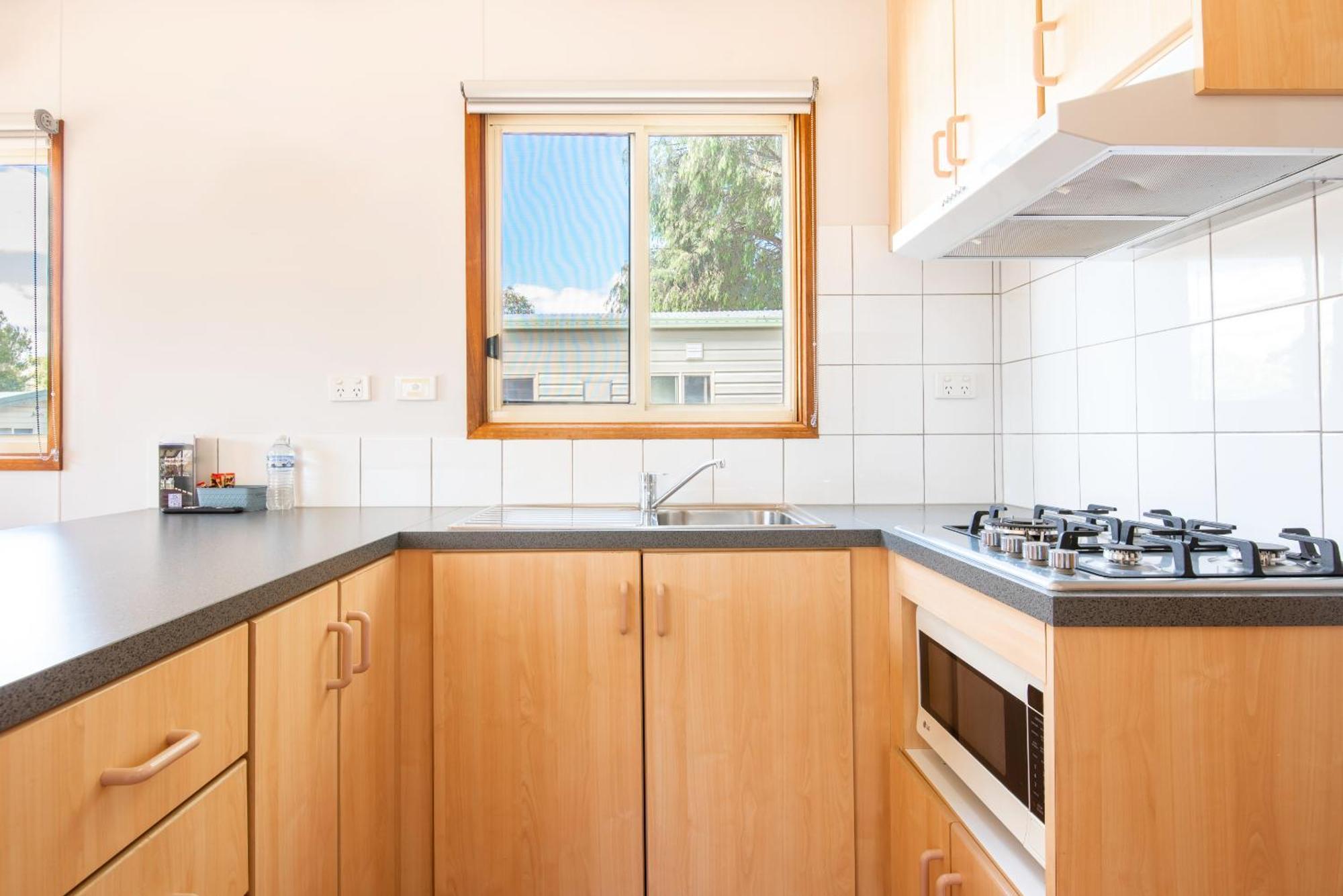 Echo Holiday Parks - Naracoorte Bagian luar foto