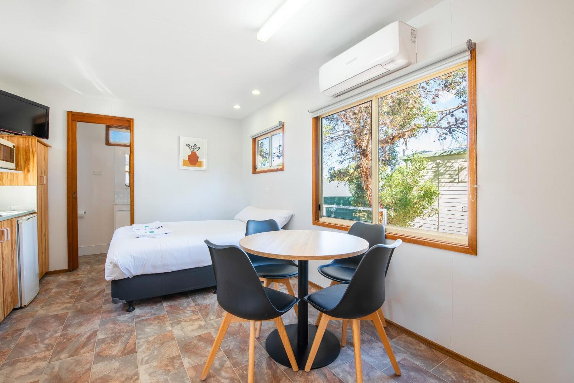 Echo Holiday Parks - Naracoorte Bagian luar foto
