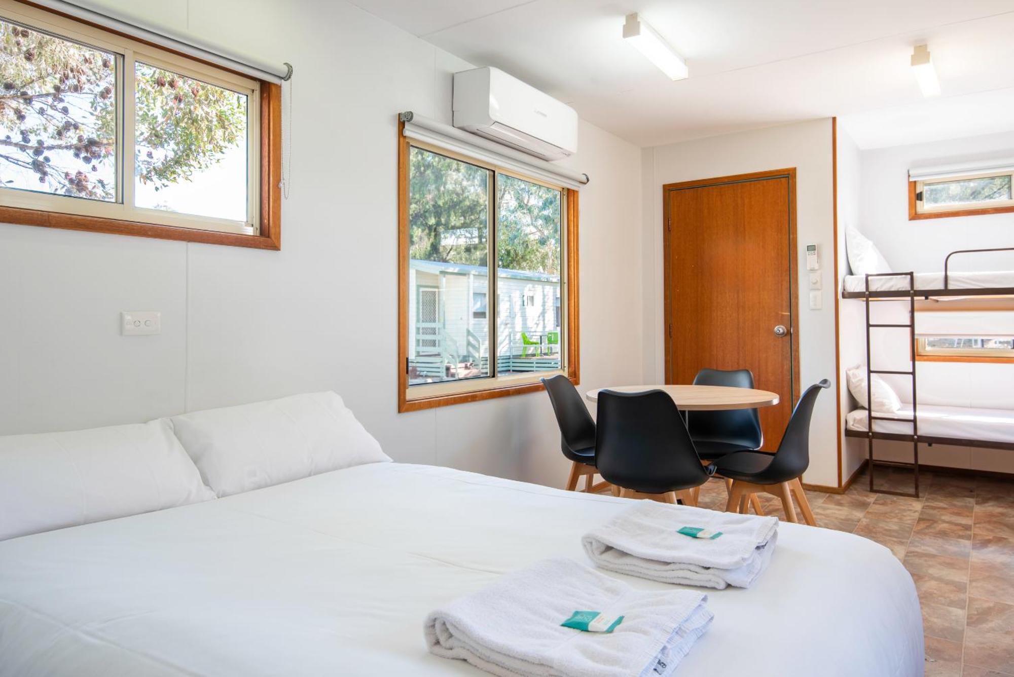 Echo Holiday Parks - Naracoorte Bagian luar foto