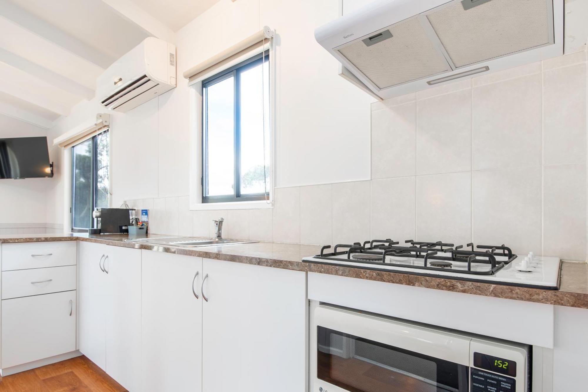 Echo Holiday Parks - Naracoorte Bagian luar foto