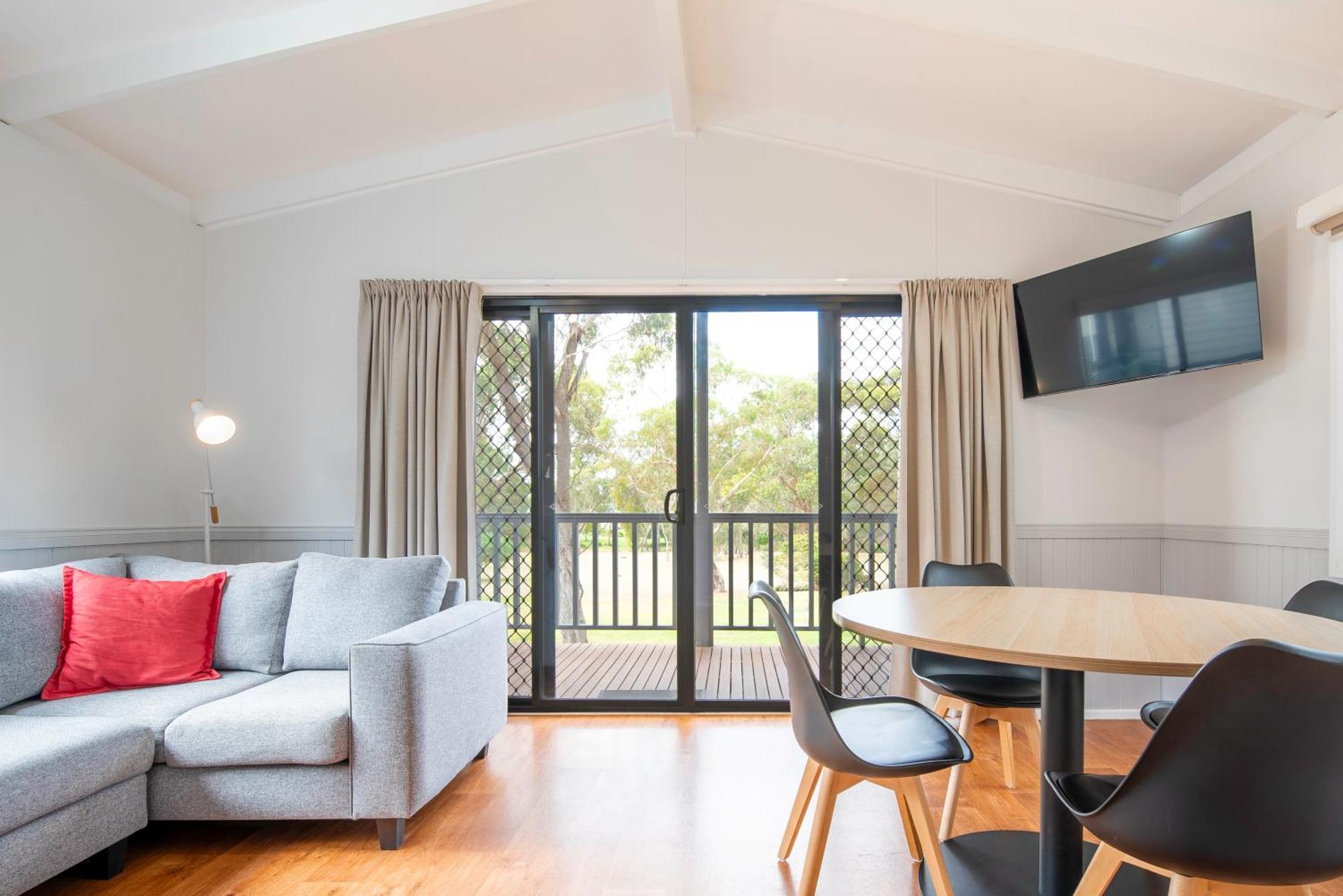 Echo Holiday Parks - Naracoorte Bagian luar foto